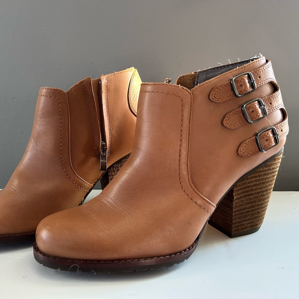 Eastland Augustina 1955 boots, size 10, never worn